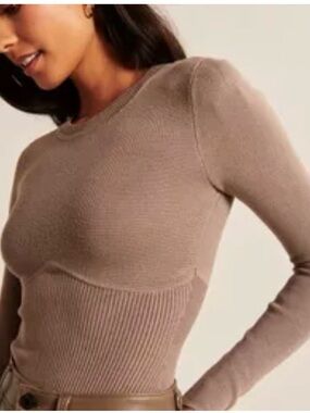 Aritzia Babaton Scuplt knit Empire Long Sleeve Sweater - Deep Taupe medium